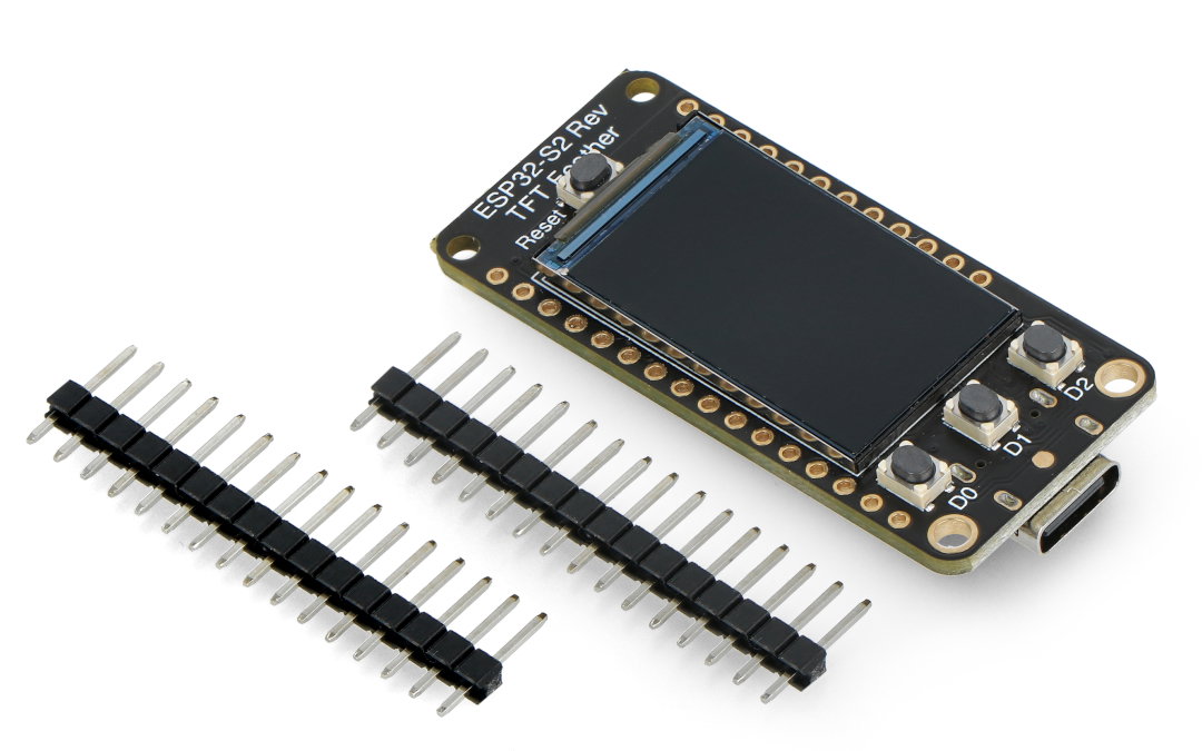 Das Gerät behält alle charakteristischen Merkmale des Feather-Boards bei und bietet einen praktischen ESP32-S2